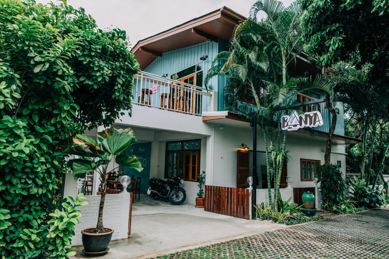 Banya Bnb: Cozy Thai Retreat in Prachuap Khiri Khan Bed & Breakfast Exterior photo