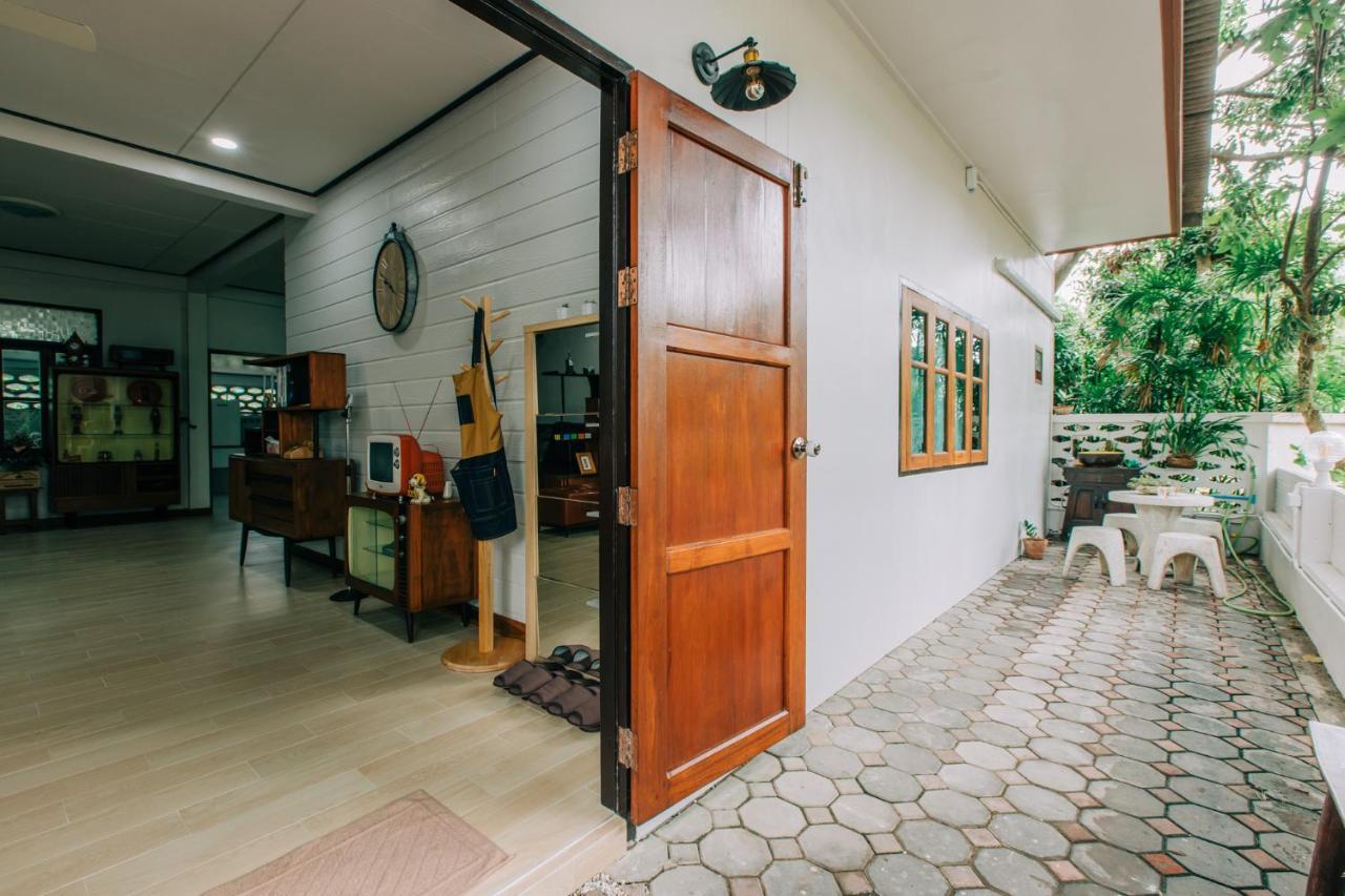 Banya Bnb: Cozy Thai Retreat in Prachuap Khiri Khan Bed & Breakfast Exterior photo