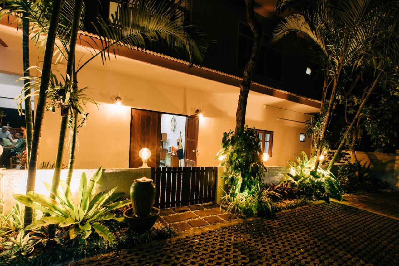 Banya Bnb: Cozy Thai Retreat in Prachuap Khiri Khan Bed & Breakfast Exterior photo