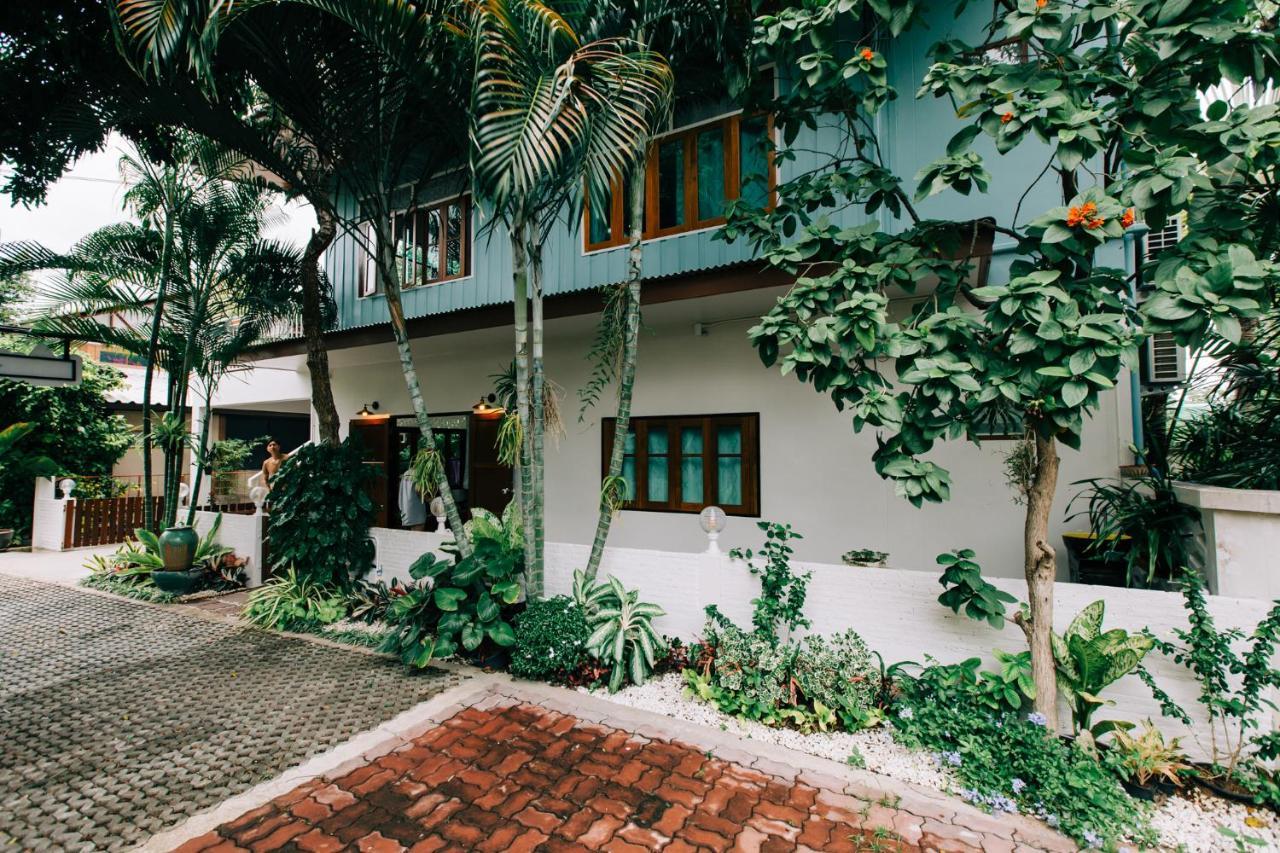 Banya Bnb: Cozy Thai Retreat in Prachuap Khiri Khan Bed & Breakfast Exterior photo