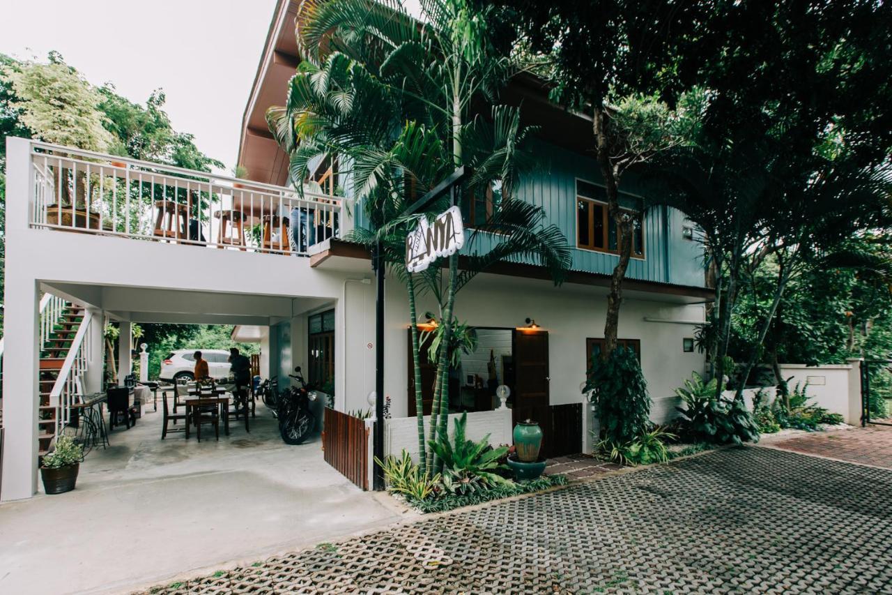 Banya Bnb: Cozy Thai Retreat in Prachuap Khiri Khan Bed & Breakfast Exterior photo